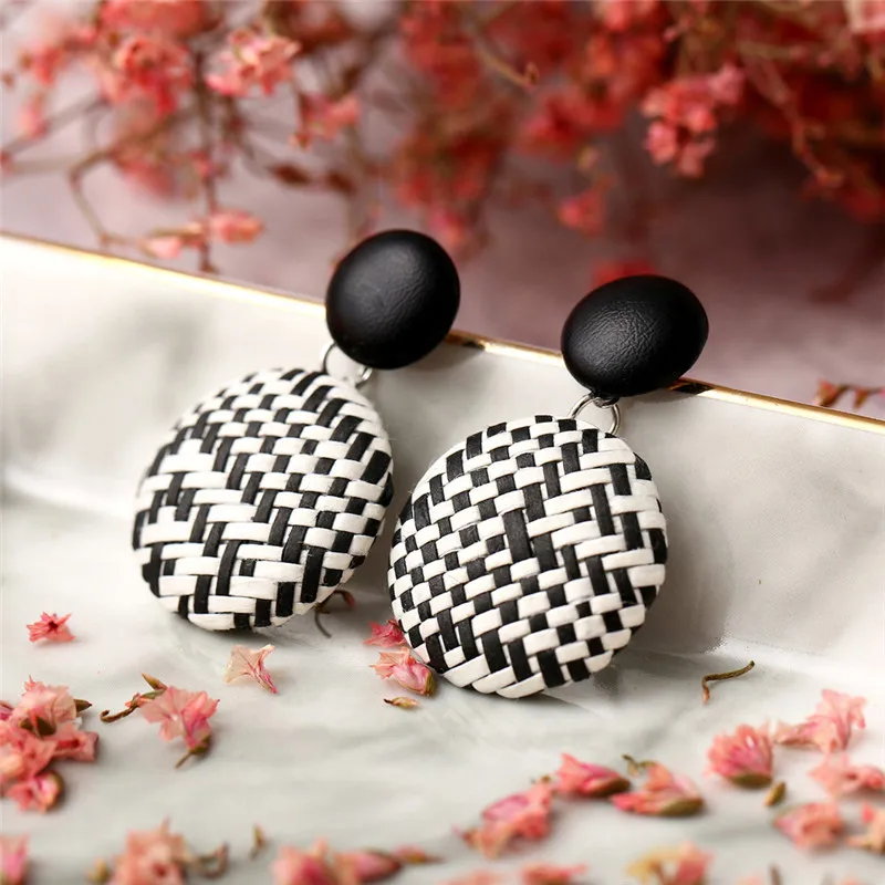 

Modyle New Oversize Geometric Drop Earrings for Women Punk Vintage Big Statement Earrings Snake Skin Party Jewelry