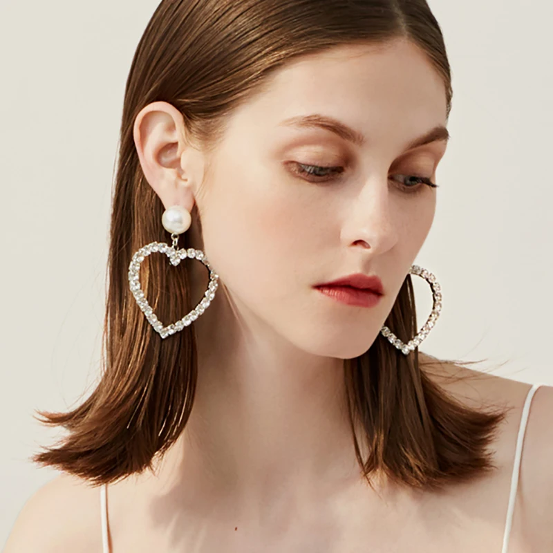 

AENSOA Trendy Elegant Pearl Heart Crystal For Women 2018 Silver Color Large Hollow Dangle Earrings Engagement Wedding Jewelry