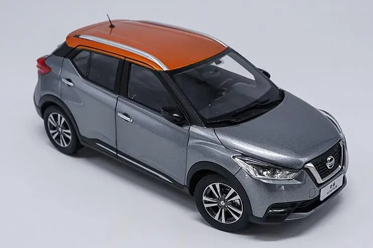 Высокая имитация NISSAN KICKS Коллекция Модель 1:18 передовая модель автомобиля из сплава, литая металлическая модель игрушечного автомобиля - Цвет: Серый