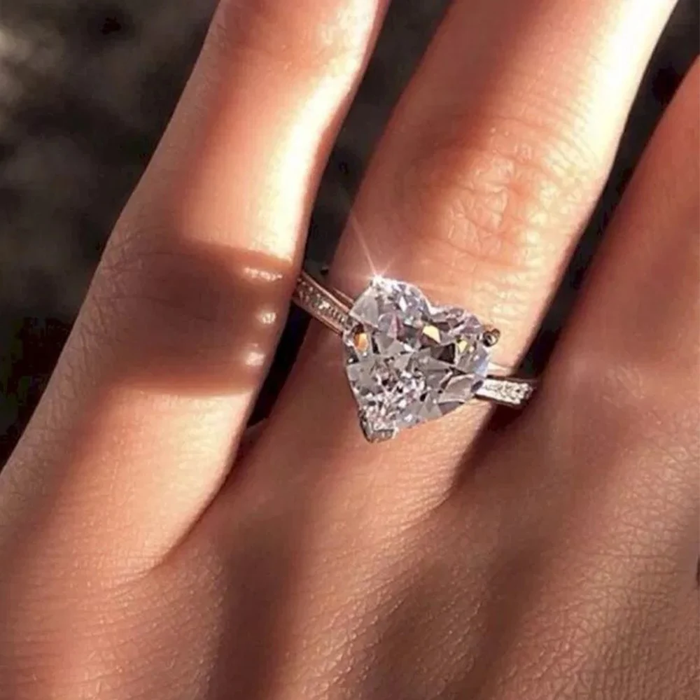 

Fashion AAA Zircon Heart Shaped Ring Luxury Design Women's Wedding Engagement Bridal Ring Classic zircon CZ jewelry D30
