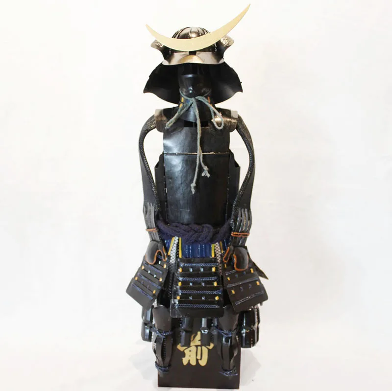 Sengoku Samurai Armor Model / Antique Japanese Metal Armor Date Masamune / Bar Decoration Preferiti