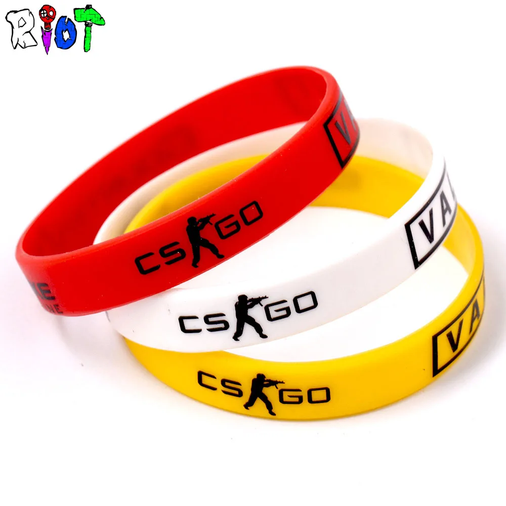 

100/pcs wholesale Game CSGO silicone Glow In The Dark Bracelets CS GO accessories counter Strike logo Cross Fire charms Bangle