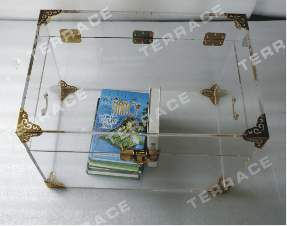 ONELUX Clear Acrylic Storage Chest ,Lucite Trunk Coffee Table- 2 color options for the metal decor ONELUX Clear Acrylic Storage Chest ,Lucite Trunk Coffee Table- 2 color options for the metal decor