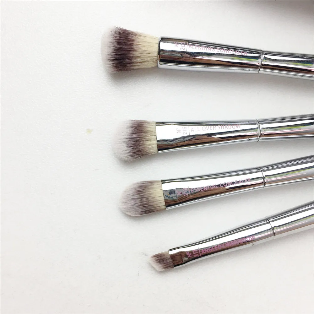 It Cosmetics Live Beauty Fully Brushes _ 6