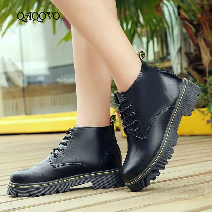 

2019 Fashion Women Ankle Boots Comfortable Flat Martin Boots Round Toe Lace Up Autumn Winter Ladies Shoes Black