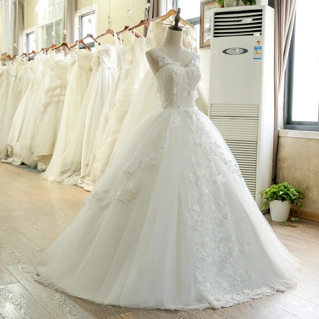 SL-224 V Neck Lace Backless 3D Floral Applique Long Wedding Dress 2017 3