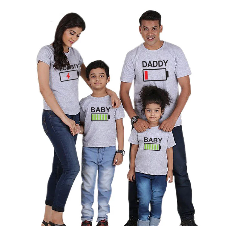 

Family Matching Clothes Father Mother Son Daughter Outfits Cothing Tshirt Mom Mum Mommy Daddy and Me Baby Boy Girl Dresses/gray