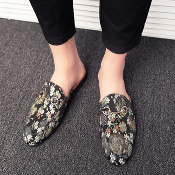 

2020 Unisex Vintage Embroidery Men Flip Flop Slipper Summer Popular Non-slip Men Casual Shoes Flats Breathable Soft Lazy Shoes