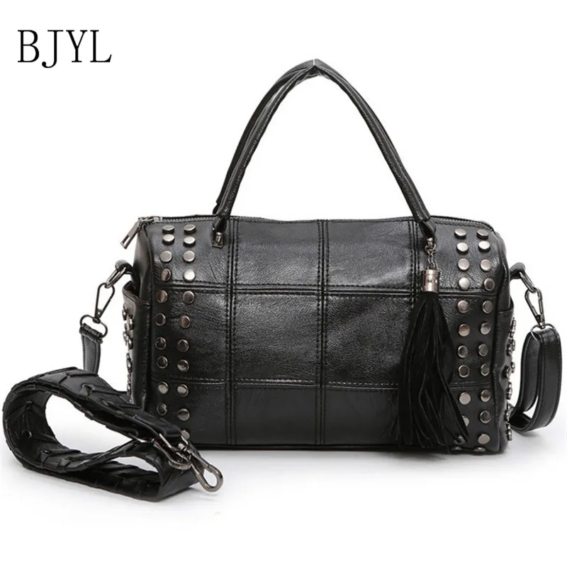 

PU Leather Rivet Pillow Tote Handbag Shouder Crossbody Bag Women High Quality Brand Larger Bags Motorcycle Messenger Bag