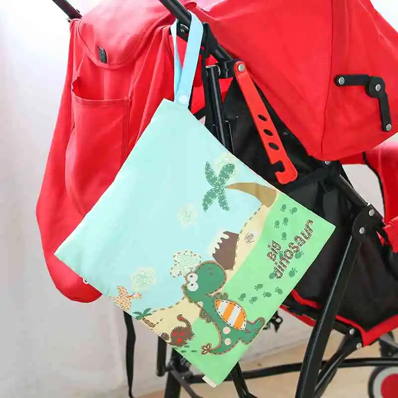 Водонепроницаемая сумка для детских подгузников с милым принтом, сумка для подгузников, дорожная сумка для влажной сушки, маленький размер 30*28 см, сумка для коляски Hanimom - Цвет: Green dinus