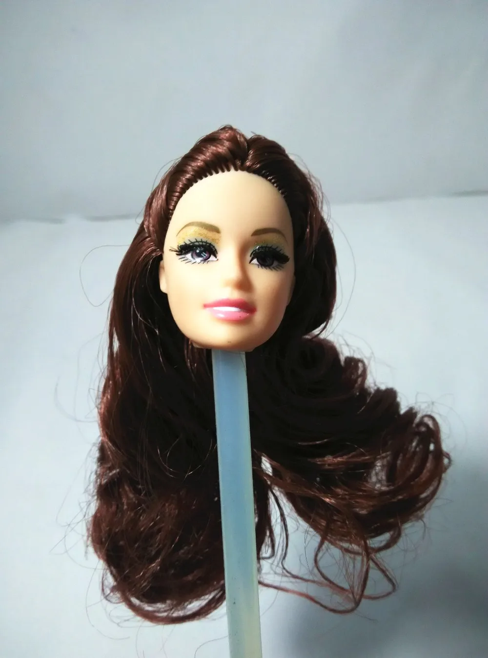 

2016 One Pcs Fashion Doll Head Black Hair DIY Accessories For Barbie Kurhn Doll Best Girl' Gift Child DIY Toys 024M
