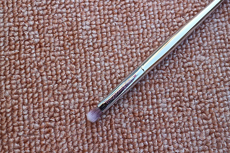 It220 красота Косметическая Серебряная Хромированная ручка профессиональная деталь тени для век кисти макияж инструмент