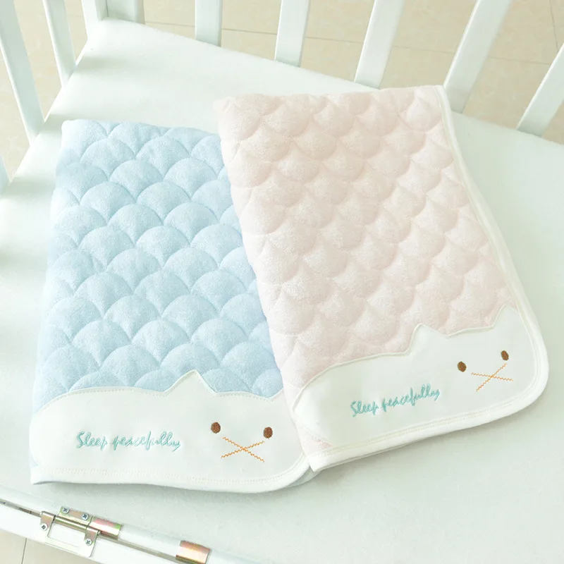 

2 Size Baby Nappy Waterproof Reusable Changing Diaper Pad High Water Absorbing Diaper Covers Washable Portable Changing Pads