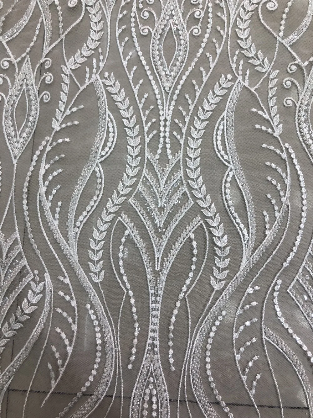 

nice looking feather embroidery tulle mesh lace fabric Sat-3.3106 with good quality for party dress