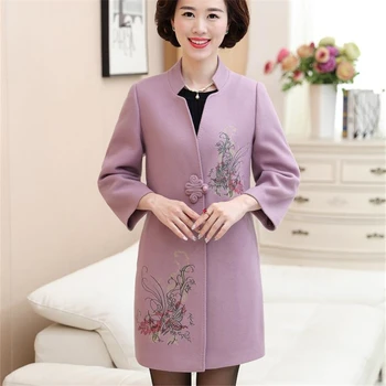 

2018 women spring new aesthetic of luxury three-dimensional flower embroidery trench coat French style windbreaker coat women