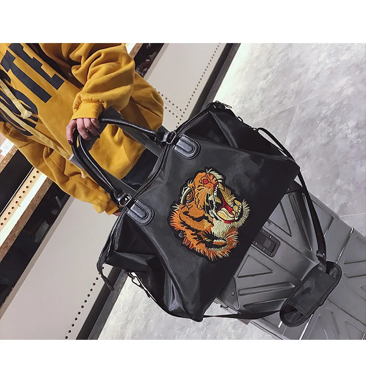 DORANMI тигр вышивка чемодан дорожные сумки водонепроницаемые Элитный бренд разработан дорожная сумка большой вещевой сумки черный тележка