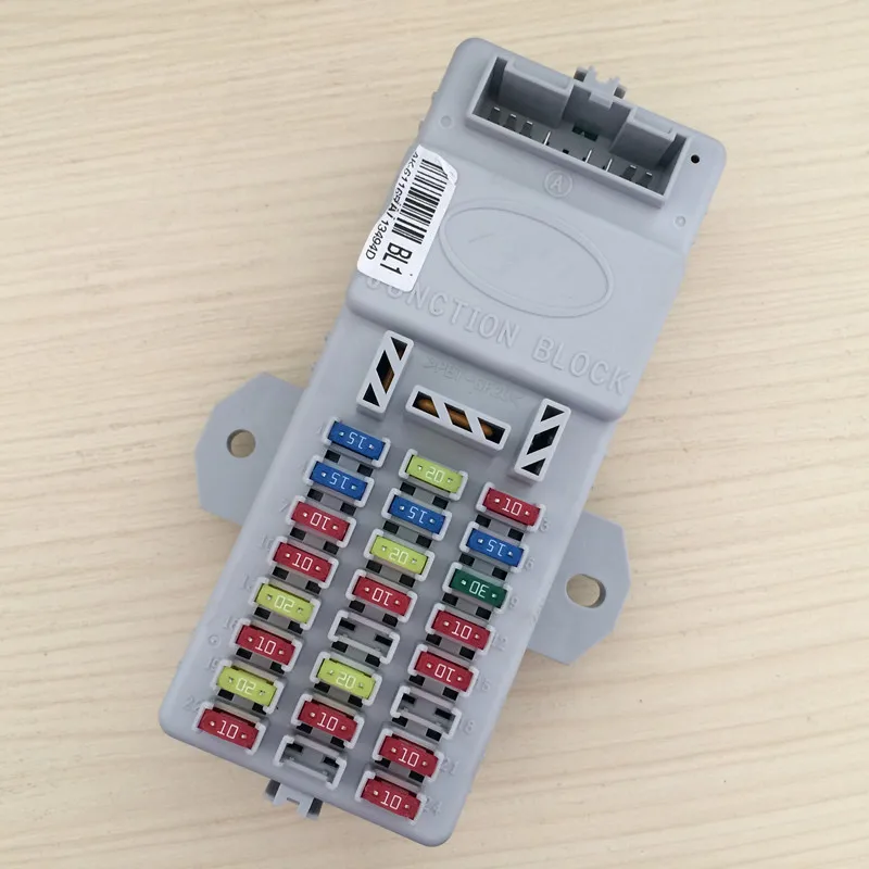 

For KIA Sorento Cab Safety Box Assembly 2002 2003 2004 2005 2006 Workbench Circuit Protection Box 911703E900