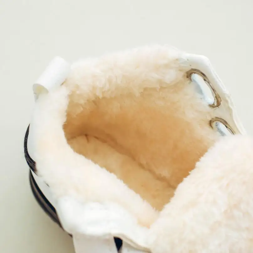 Новые зимние резиновые сапоги для девочек, модная теплая детская обувь для девочек, флоковые кожаные плюшевые кроссовки на плоской платформе, детские ботинки
