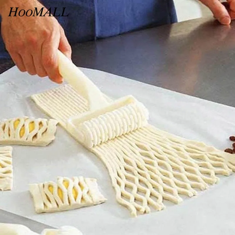 

Hifuar 1pc Pizza Cracker Small Plastic Mesh Knives High Quality Slices Cakes Baking Tools Dough Roller Lattice Cutting Tools