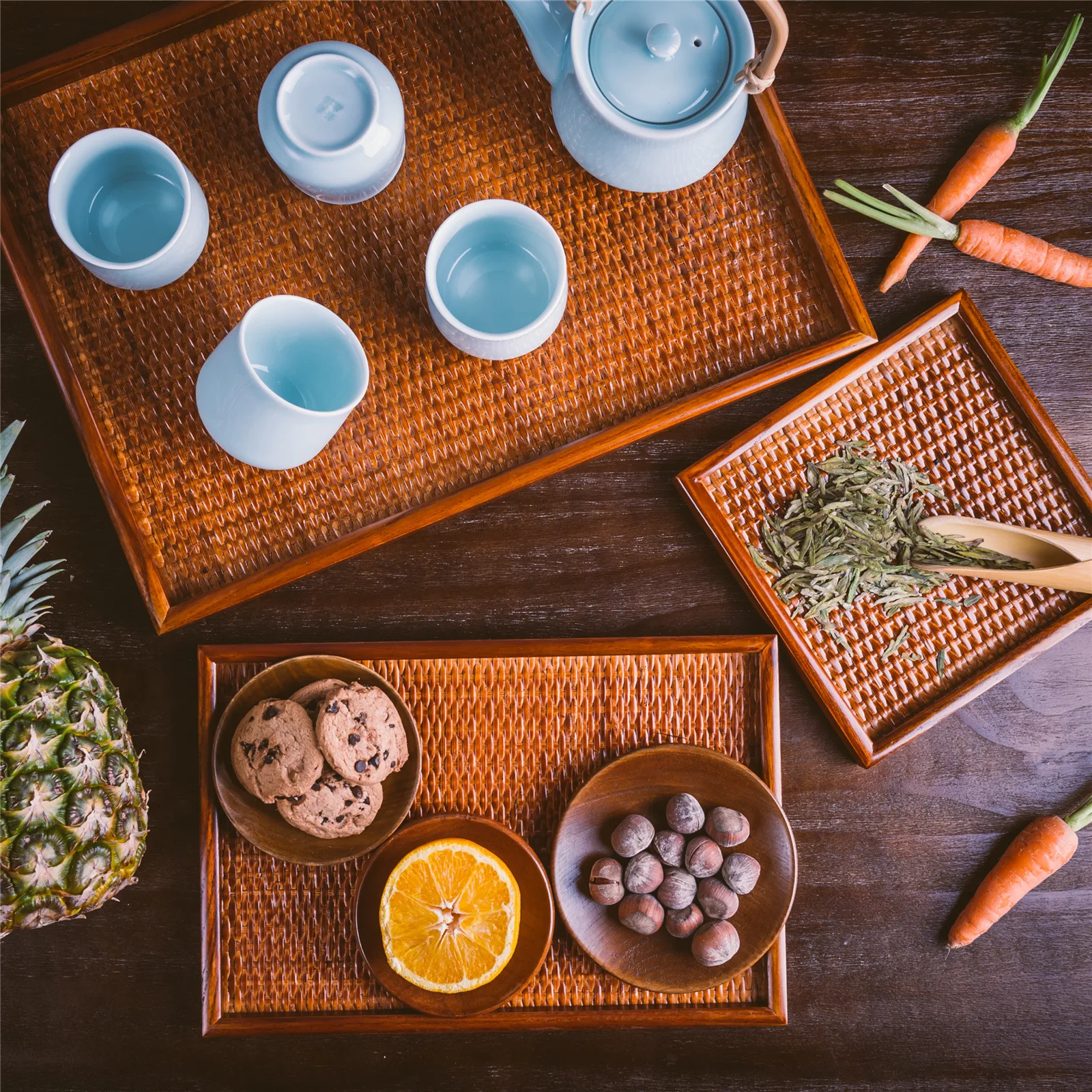 

Handmade Rattan Tea Cups Mugs Coffee Cups Storage Tray Wooden Rectangular Tray Storage Pan on Table