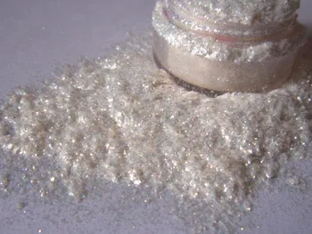 

Very beautiful white color reflect light in many colors natural pearl pigment powder