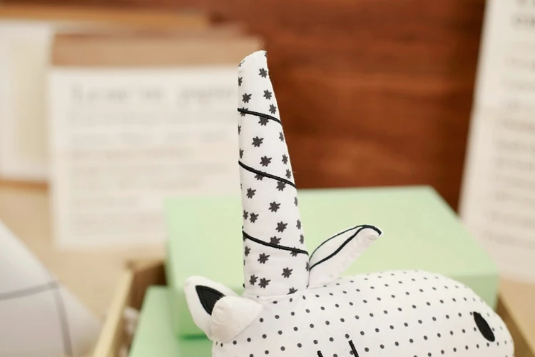 Bonecos de Pelúcia dos Desenhos Brinquedo do Urso Tecidos de Qualidade em Casa Centímetros Unicornio 3 Padrões Estilo Nórdico Animados Coelho Enfeite Decoração Brinquedos 1 pc 40-45 6 estilo Nórdico bonecos de Pelúcia dos desenhos