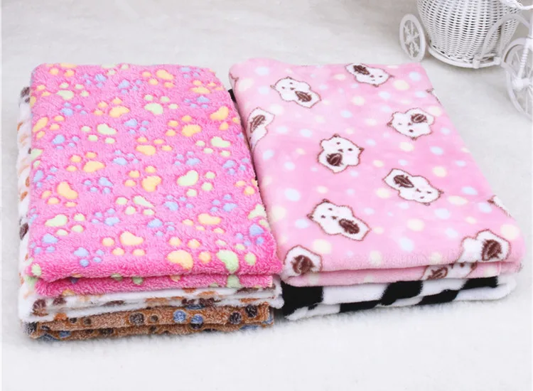 

Pet Cat Dog Blanket Mat Cover Super Soft Warm Coral fleece blanket Dog Paw Print