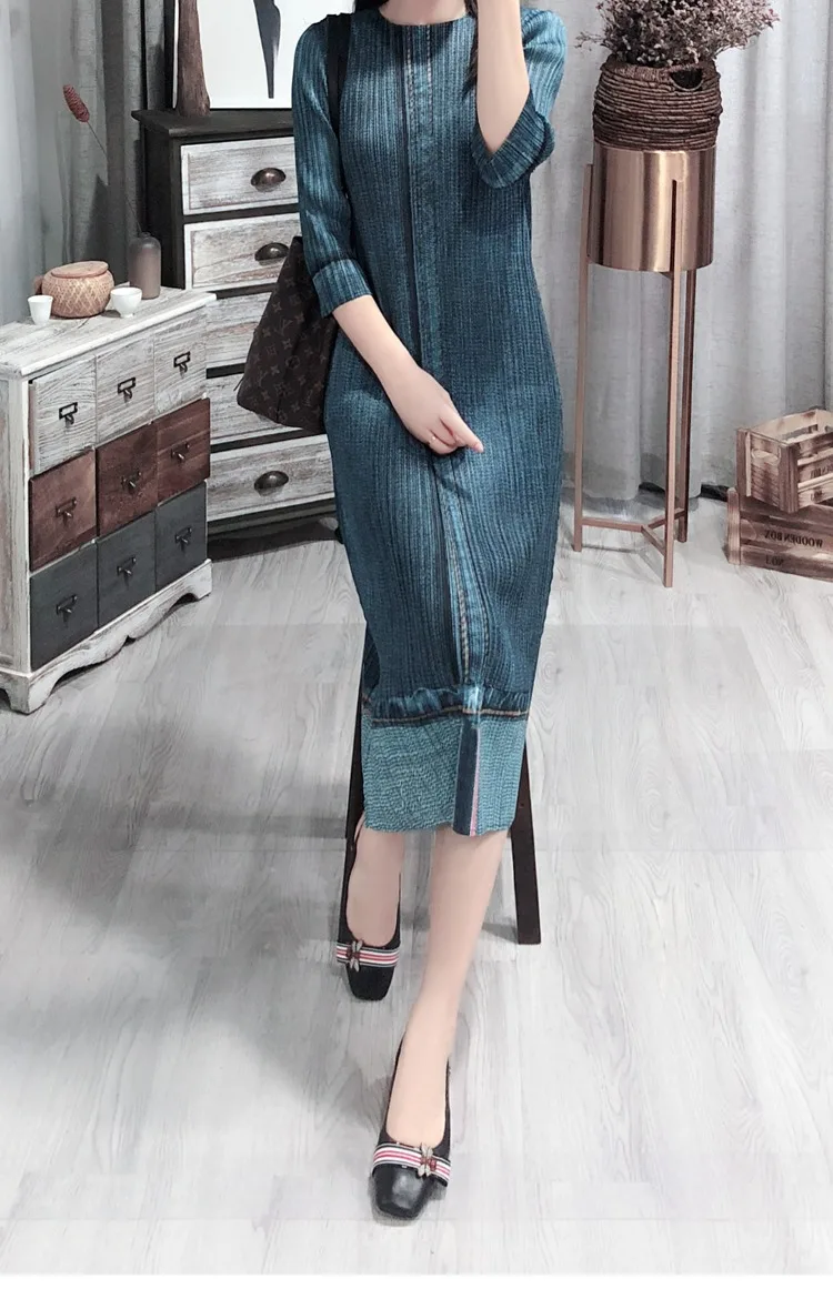 Changpleat осеннее Новое джинсовое платье с принтом Miyak Плиссированное эластичное облегающее платье с рукавом 3/4 и круглым вырезом прямое модное платье