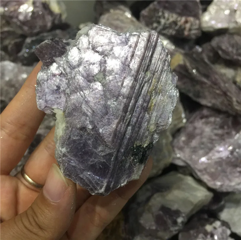 

Rare!!! 1pcs energy stone 100% natural purple mica tumbled stone and mineral specimen reiki healing raw gem for home decor