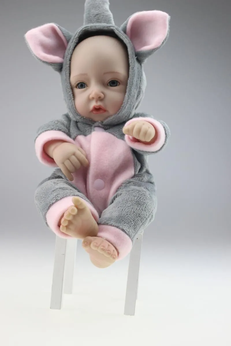 28 см новые силиконовые Reborn Baby Doll Игрушечные лошадки lifelike ручной Детские Куклы детские дома кукла с Животные одежда Play дом