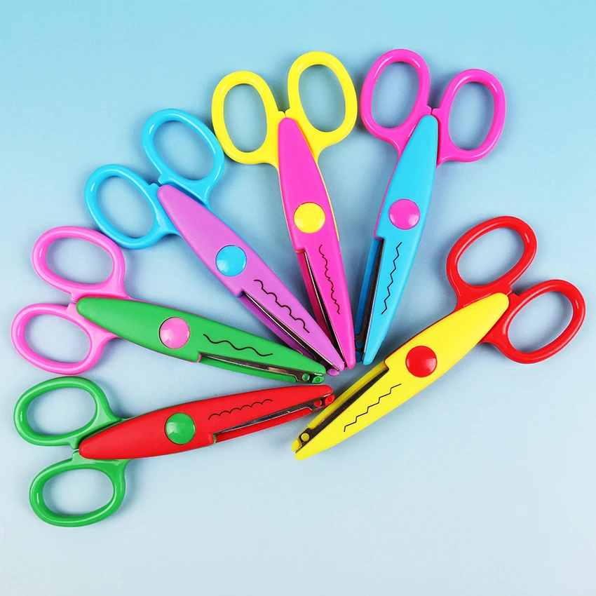 

1PC Lace Scissors Metal and Plastic DIY For Kids Scrapbooking Photo Colors Scissors Paper Lace Diary Decoration with 6 Patterns