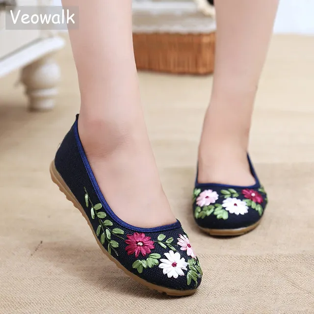 Veowalk Vintage Embroidered Women Flats Flower Slip On Cotton Fabric Linen Comfortable Ballerina Flat Shoes Sapato Feminino