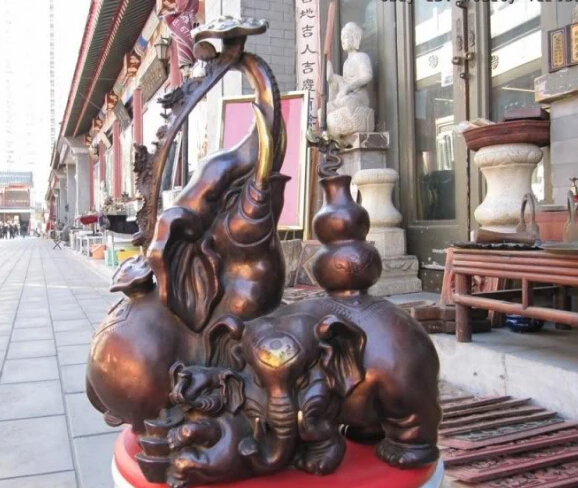 

China Tibet Classical Red Bronze Carved Lucky Dragon RuYi Wealth Elephant statue