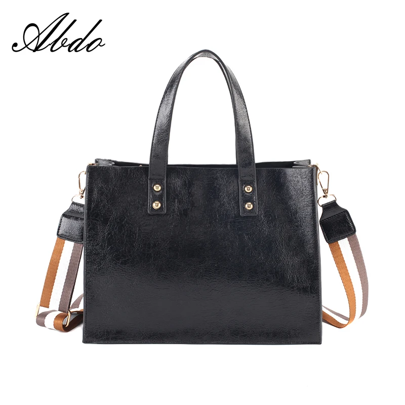 

Female bag large capacity business casual handbag bag 2019 new simple atmosphere OL shoulder bag Messenger bag black