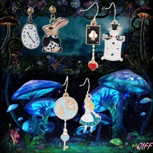 Висячие и Оптовые часы кролика, покерные вечерние серьги с мультяшными иконами, Алиса в стране чудес, серьги-гвоздики APR28