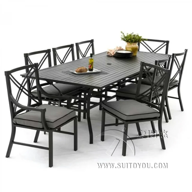 Обеденный комплект из 9 предметов из литого алюминия, с подушками для сидений и прямоугольным обеденным столом 96 дюймов, Черная отделка
