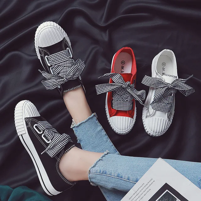 

Women Canvas Shoes 2019 Fashion Bow Female Spring Vulcanize Shoes Solid Color White Sneakers Lace-up Casual Ladies Shoes 35-40