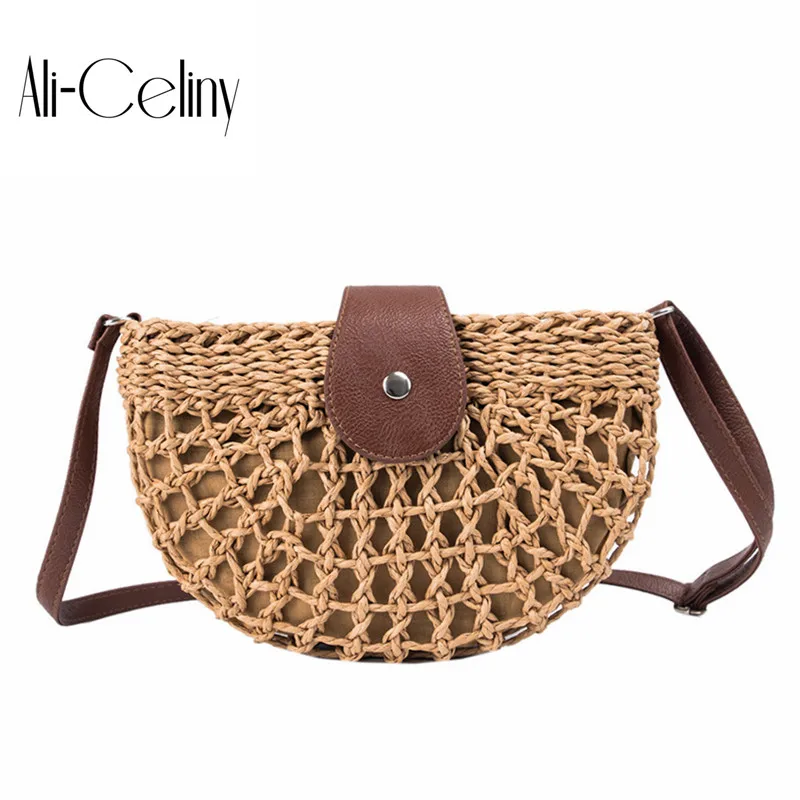 

On the new personality bag women 2019 new fashion Joker shoulder slung fashion woven saddle bag