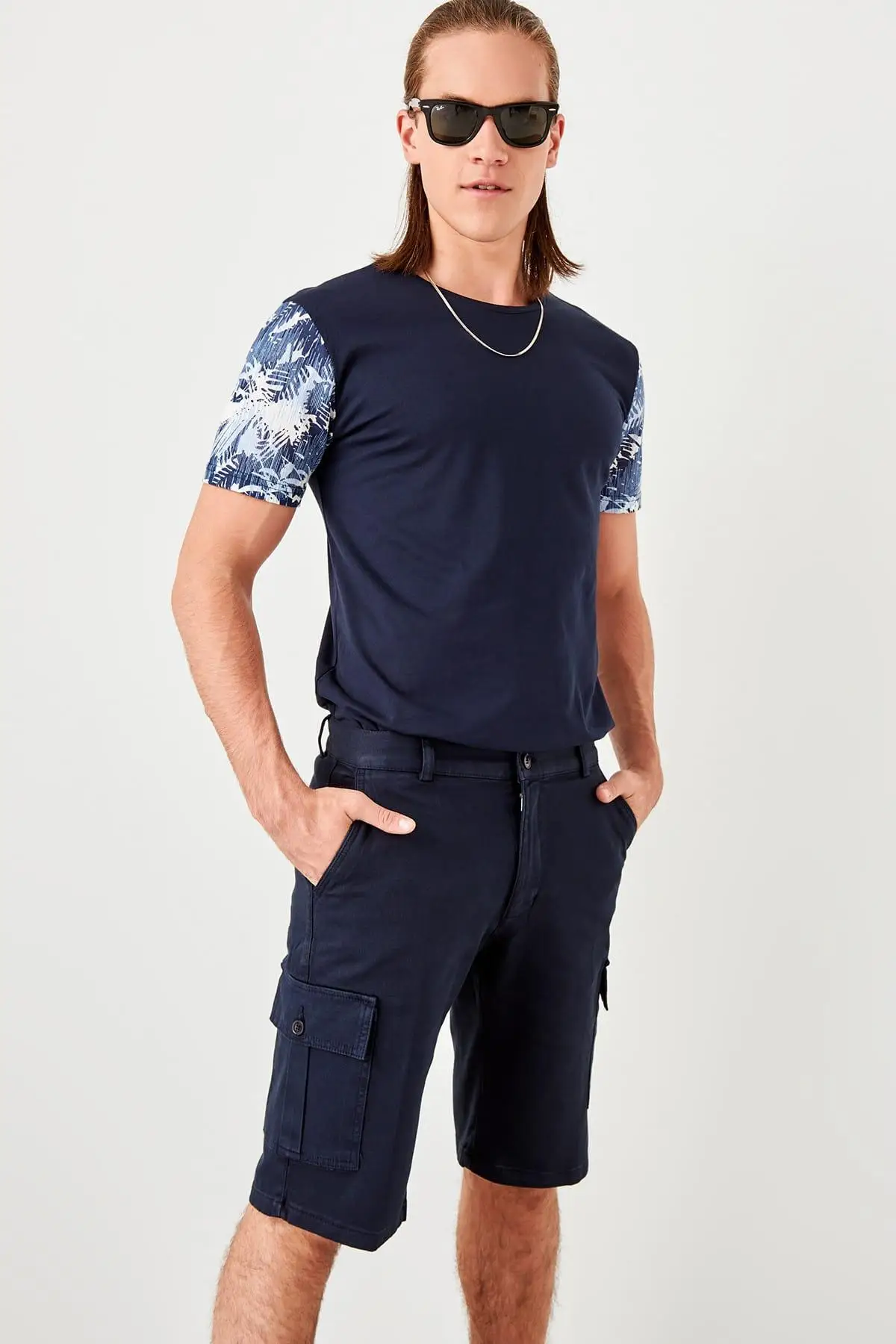 

Trendyol Navy Blue Male Flap Patch Pockets Shorts TMNSS19FO0090