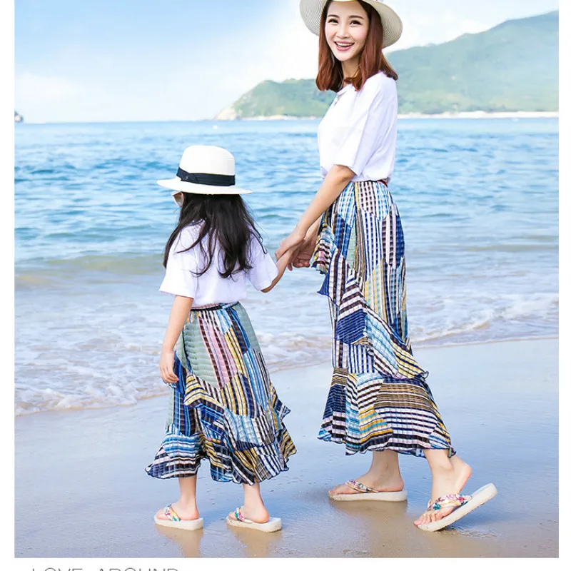 

Family Matching Clothes Mother Daughter Dress T Shirt+Chiffon Skirt Beach Clothes Family Look Mom Daughter Clothing Sets CC745