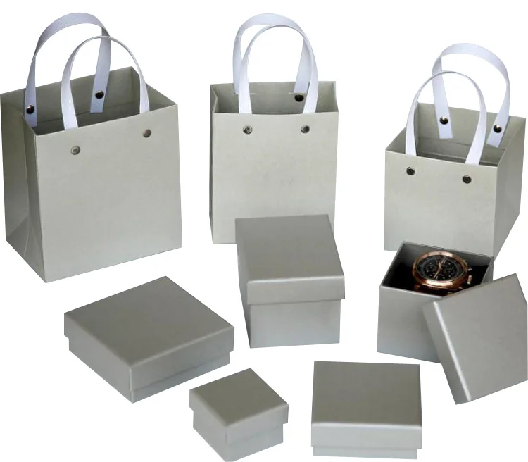 Упаковка для ювелирных украшений. Брендированная упаковка для бижутерии. Упаковка для украшений. Упаковка для ювелирки. Креативная упаковка ювелирных изделий.