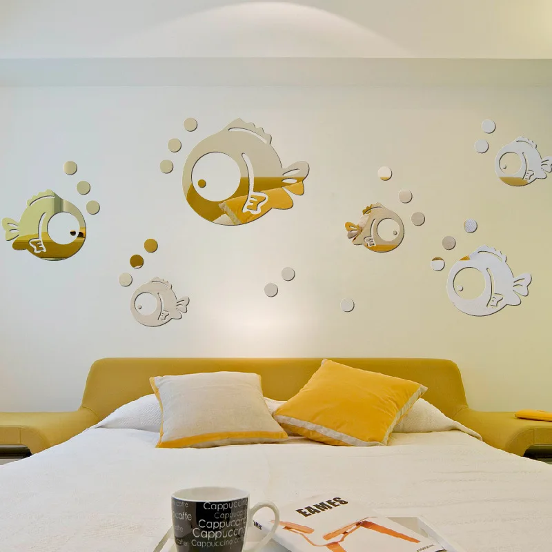

Small bubble fish acrylic mirror wall stickers,A total of 11 small fish and 33 bubbles for decorating children's bedroom