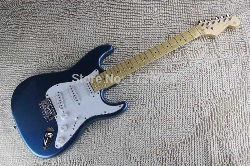 

stratocasterfree shipping Chinese guitar Factory custom 20156 New ST Metallic blue color maple fingerboard electric guitar 1221