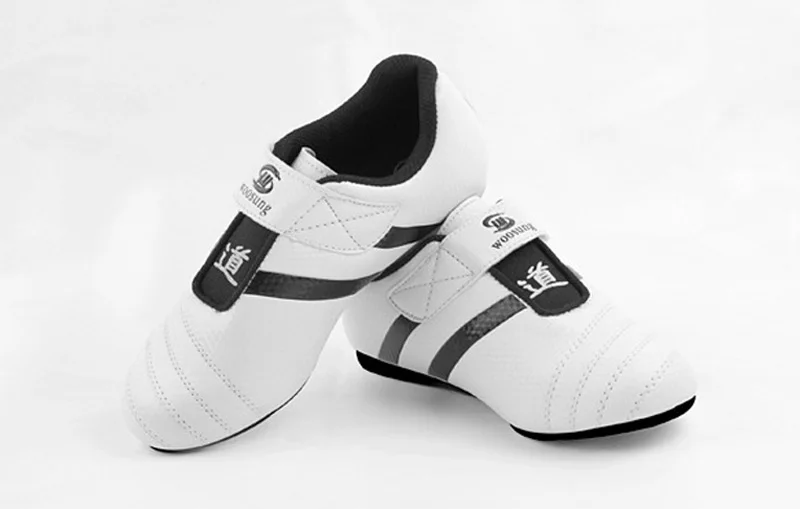 Top Quality Taekwondo Shoes Breathable Wear resistant kickboxing