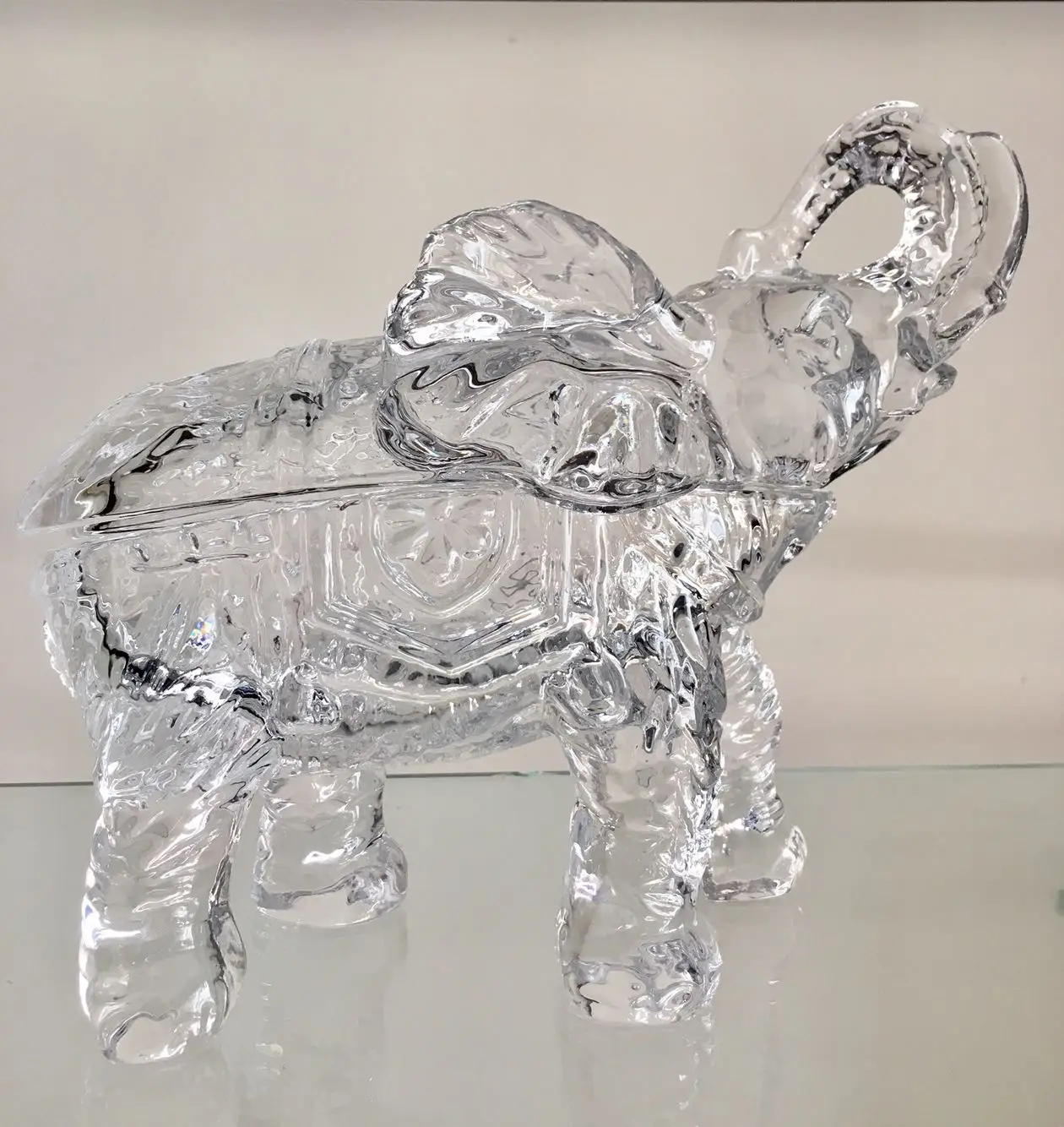 Giant glass elephant Home furnishing articles Christmas gift Crystal