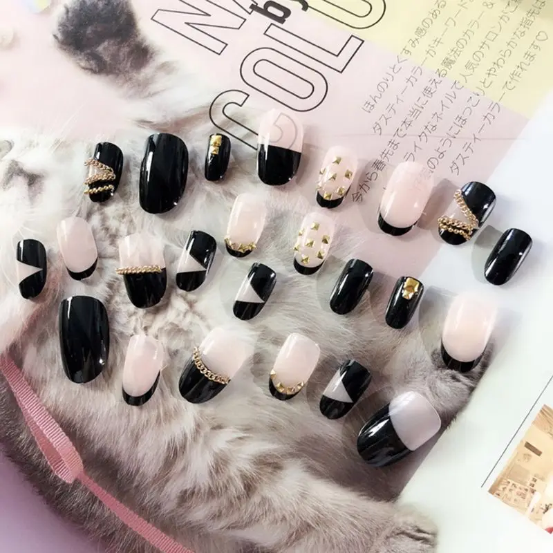

24Pcs Fashion Acrylic Rhinestone Art Tips False Finger Fake Nails Manicure Tools