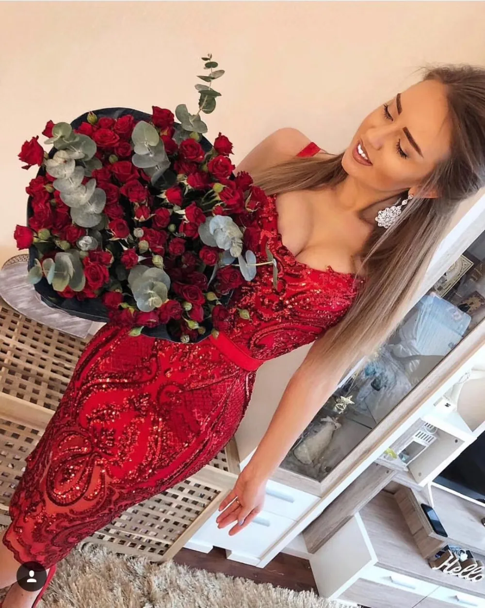 

Top Quality Red Lace Sleeveless V-neck Rayon Bandage Dress Evening Party Bodycon Dress