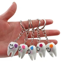 10 pçs dentes dentários forma modelo simulação dente chaveiro moda dos desenhos animados adorável meninas presente pingente dentes chaveiro