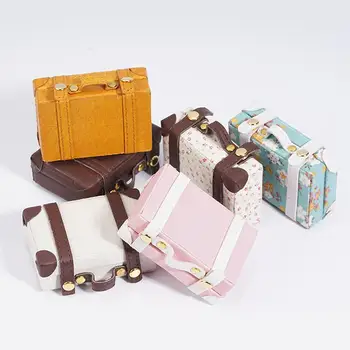 

Pocket Furniture DIY Doll House Kit Mini Trunk Toy Miniatura 1:6 Dollhouse Scene Accessories Dollhouse Miniature Suitcase