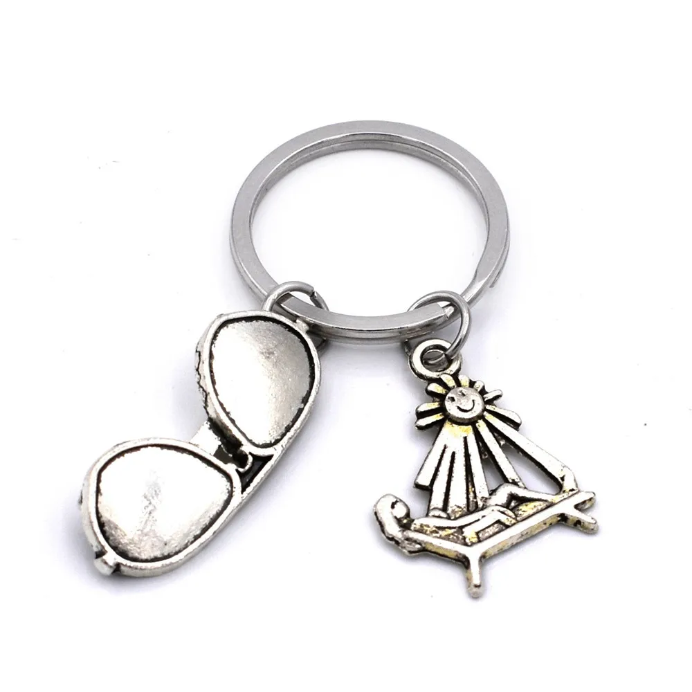 Beach Lover Keychain Beach Chair Sunglasses Charm Keyring Jewelry Gifts for Women Beach Lover Keychain Beach Chair Sunglasses Charm Keyring Jewelry Gifts for Women